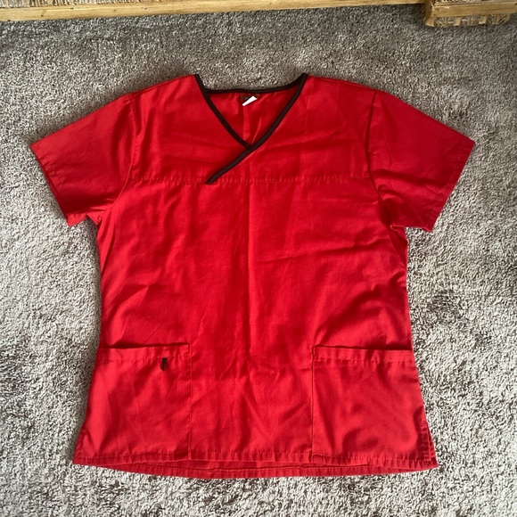 Classic Red /black Women's Scrub Top - Picture 1 of 17